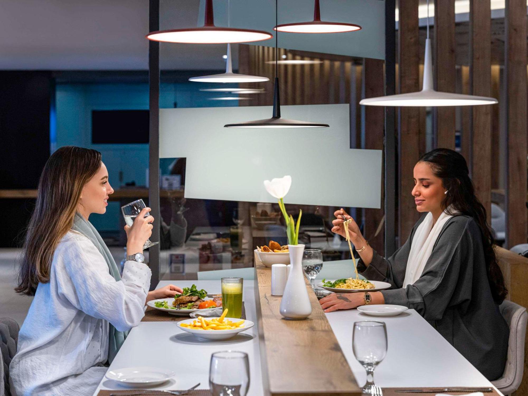 Hotel Ibis Jeddah Malik Road Zewnętrze zdjęcie