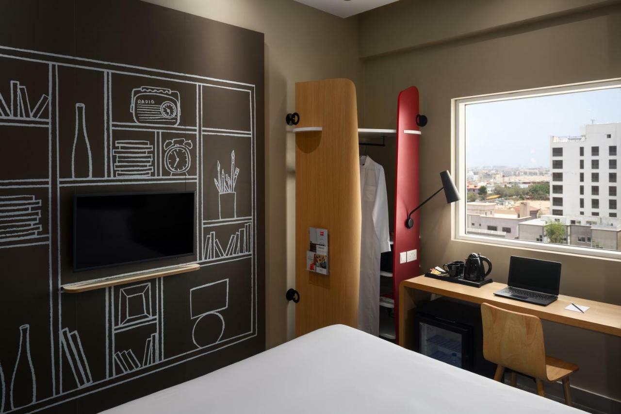 Hotel Ibis Jeddah Malik Road Zewnętrze zdjęcie